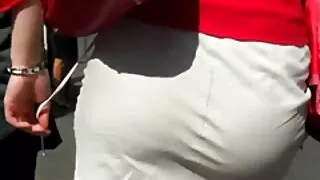Garota latina de cai ...