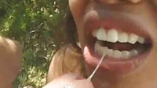 Sandra Romain fura v ...
