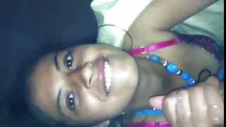 Garota morena palatá ...