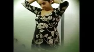 Mulher peituda de ca ...