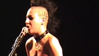 Garota lúbrica com f ...