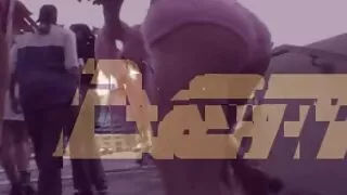 Enorme peitos asiáti ...